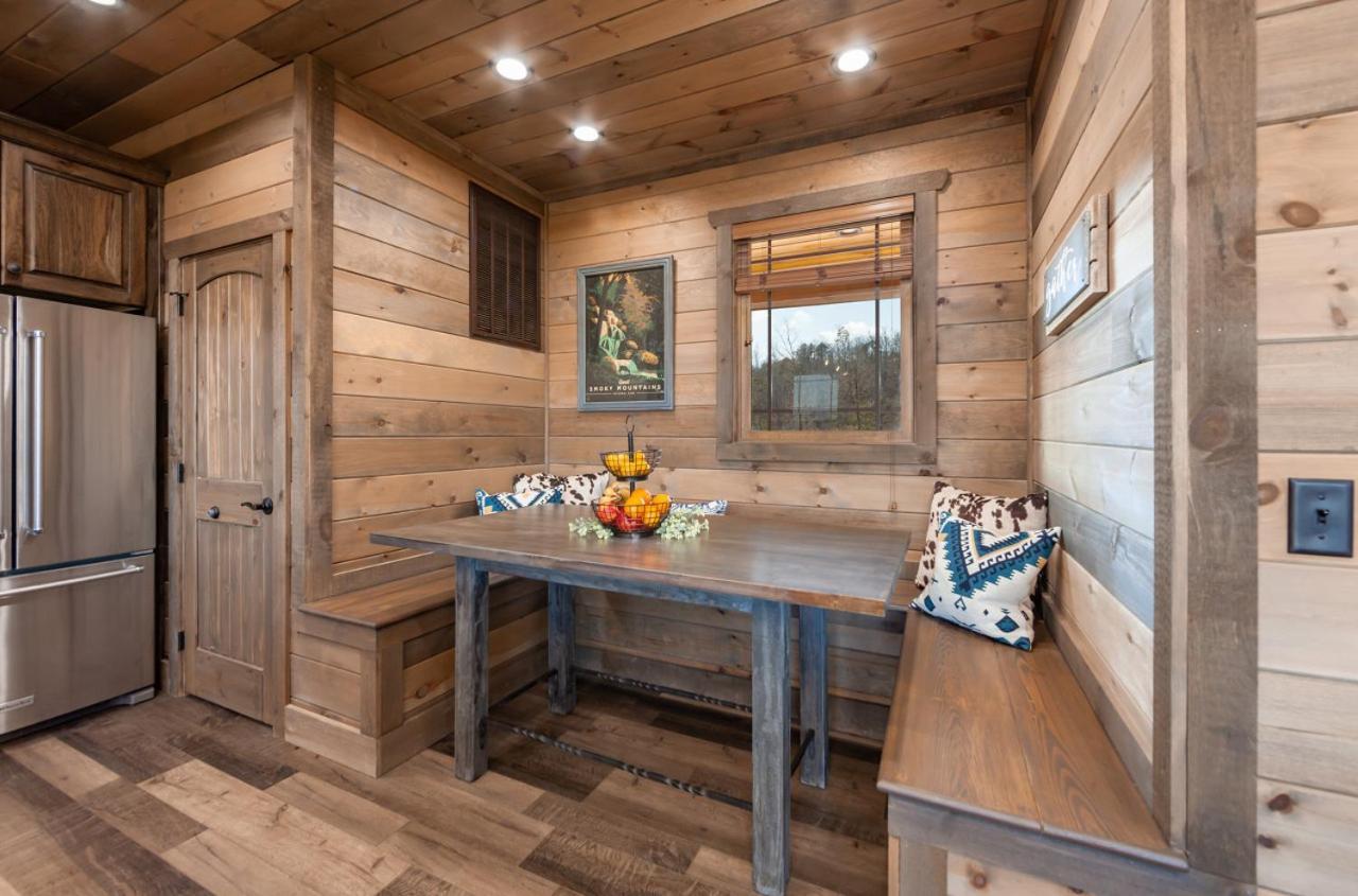 Splash Mountain Pool Hot Tub Theater Game Room Sevierville Luaran gambar
